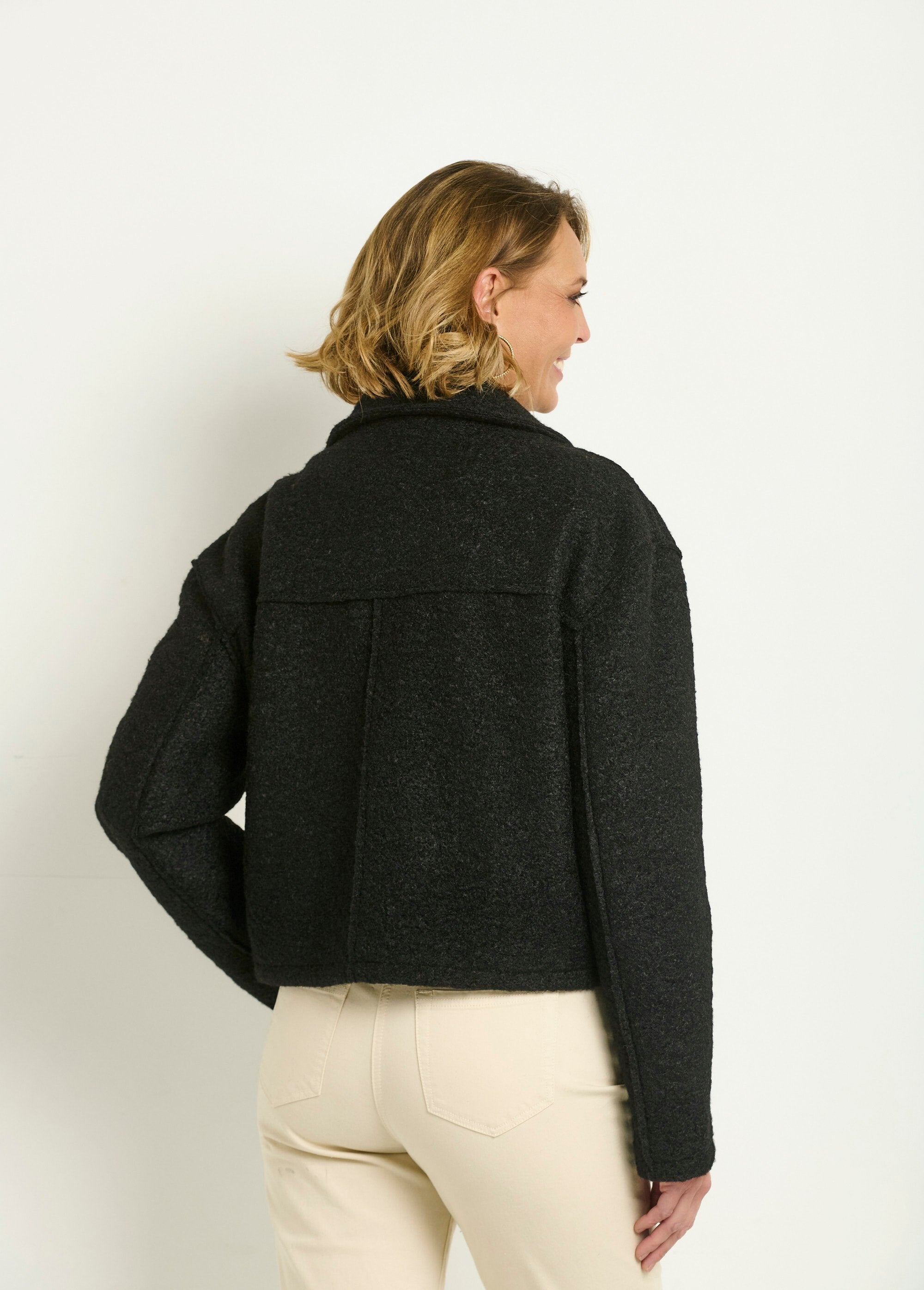 Chaqueta_corta_de_felpa_con_cremallera_Negro_DO1_slim