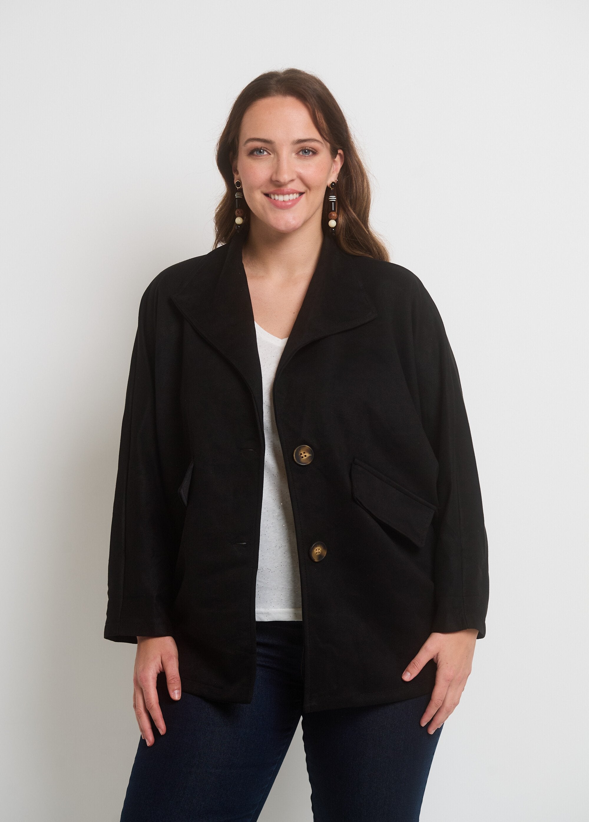 Chaqueta_larga_con_cuello_de_ante_Negro_FA1_curvy