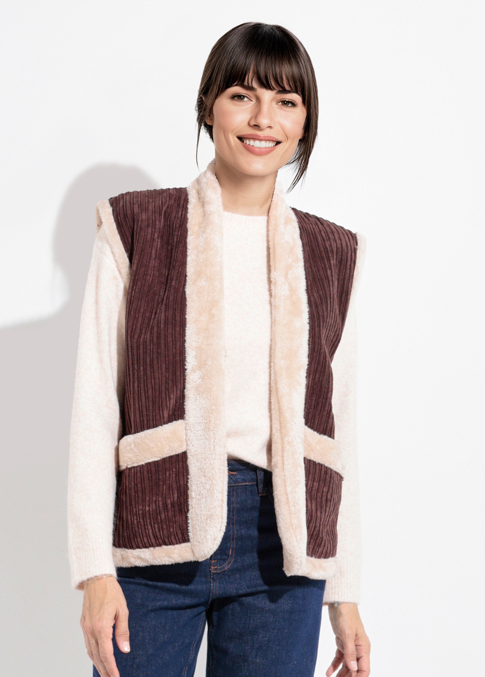 Chaqueta_sin_mangas_de_terciopelo_y_piel_Castaño_FA1_slim