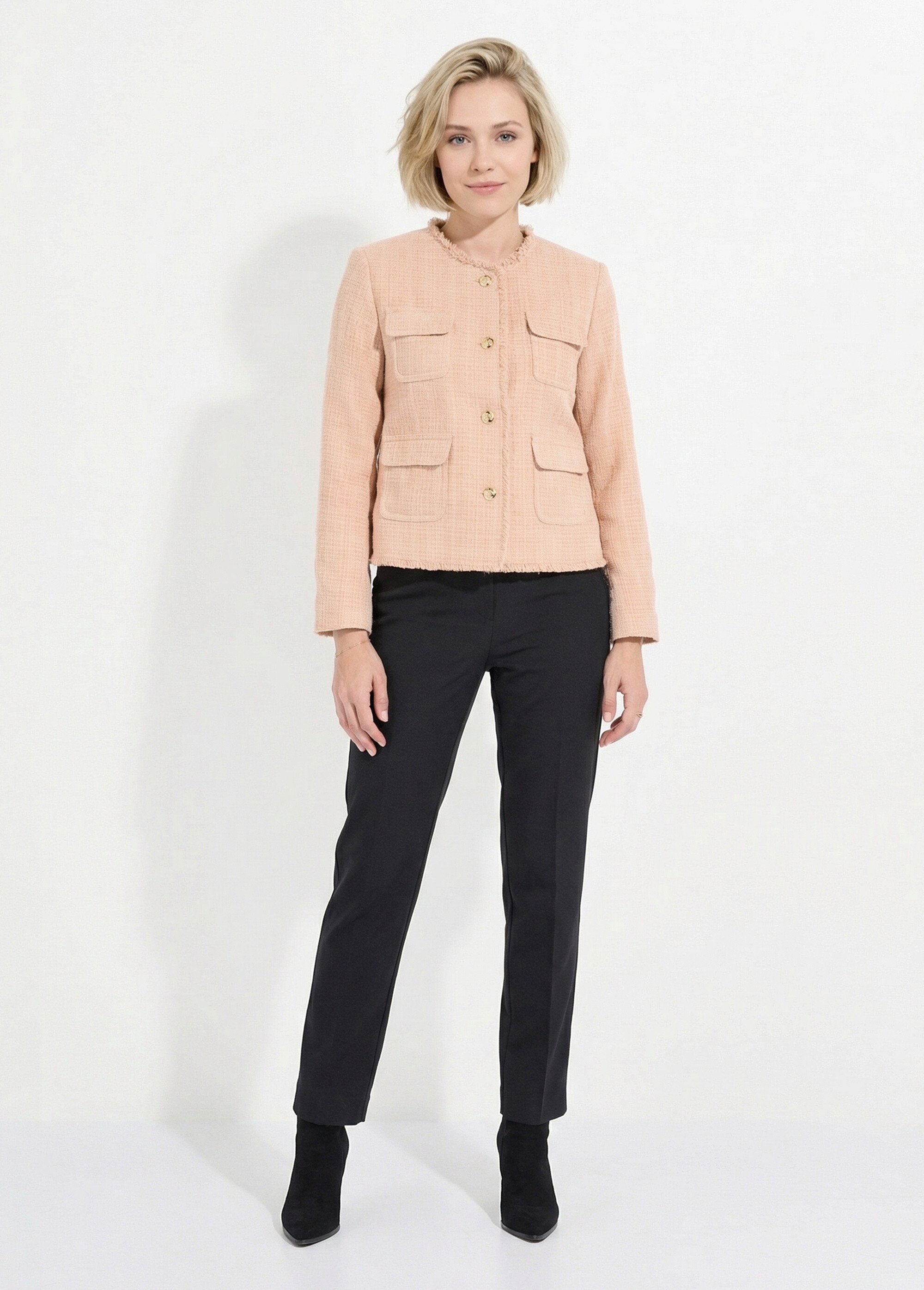 Chaqueta_de_tweed_abotonada_con_flecos_y_sin_cuello_Almendra_SF1_slim